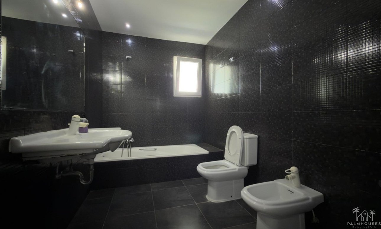 Revente - Villa - Benidorm - Benidorm Centro