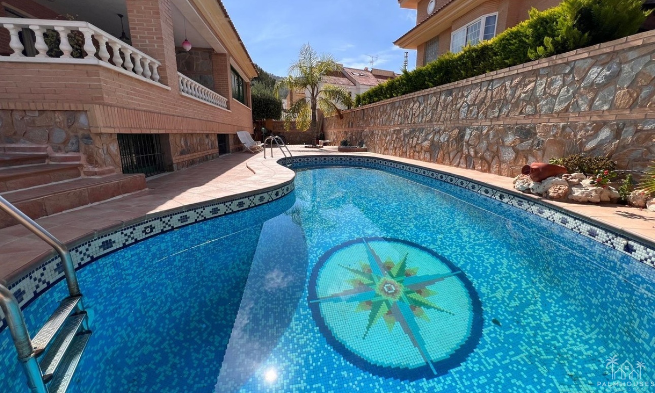 Revente - Villa - Benidorm - Benidorm Centro