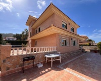 Revente - Villa - Benidorm - Benidorm Centro