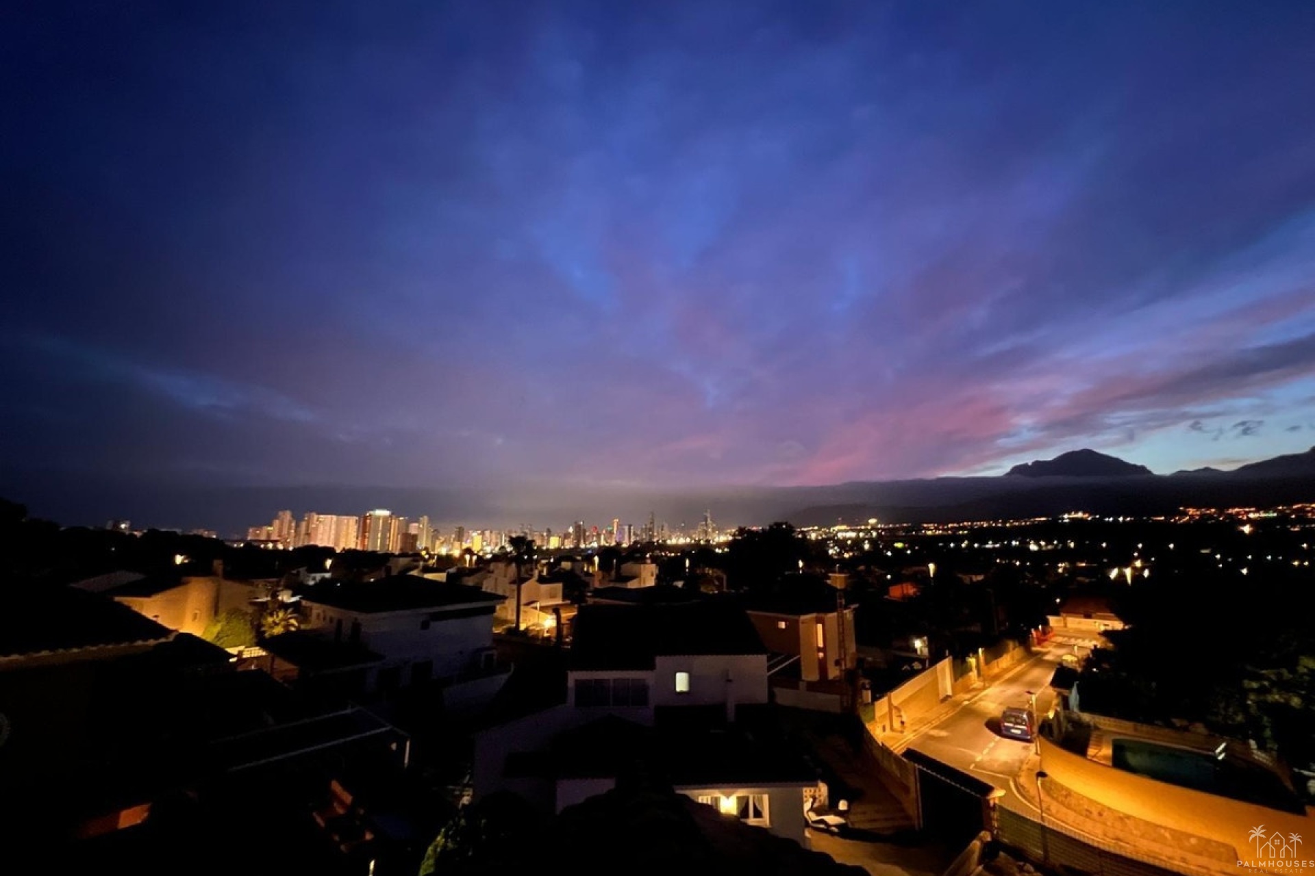 Revente - Villa - Benidorm - Benidorm Centro