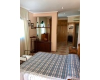 Revente - Villa - Benidorm - Benidorm Centro