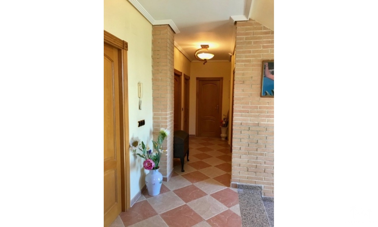 Revente - Villa - Benidorm - Benidorm Centro