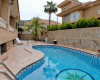 Revente - Villa - Benidorm - Benidorm Centro