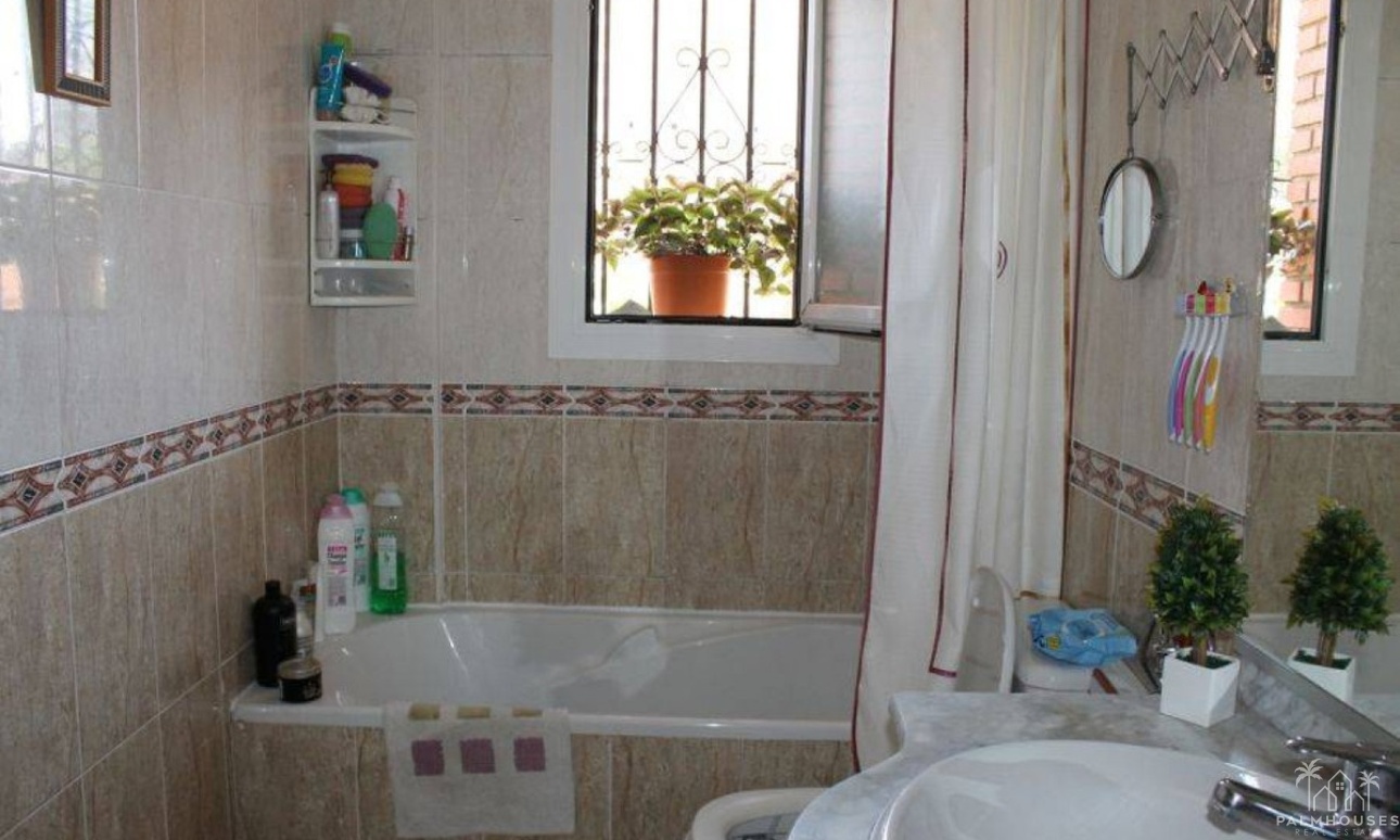 Revente - Villa - Benidorm - Benidorm Centro