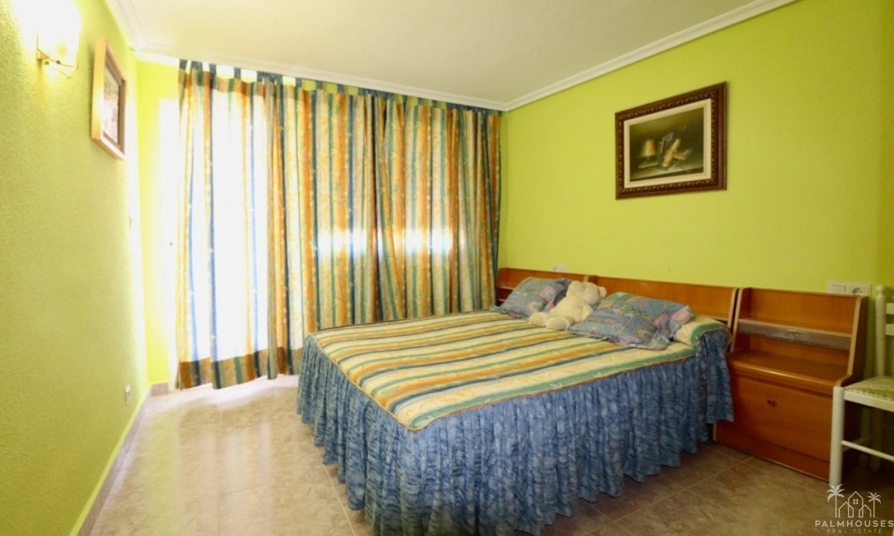 Revente - Villa - Benidorm - Benidorm Centro