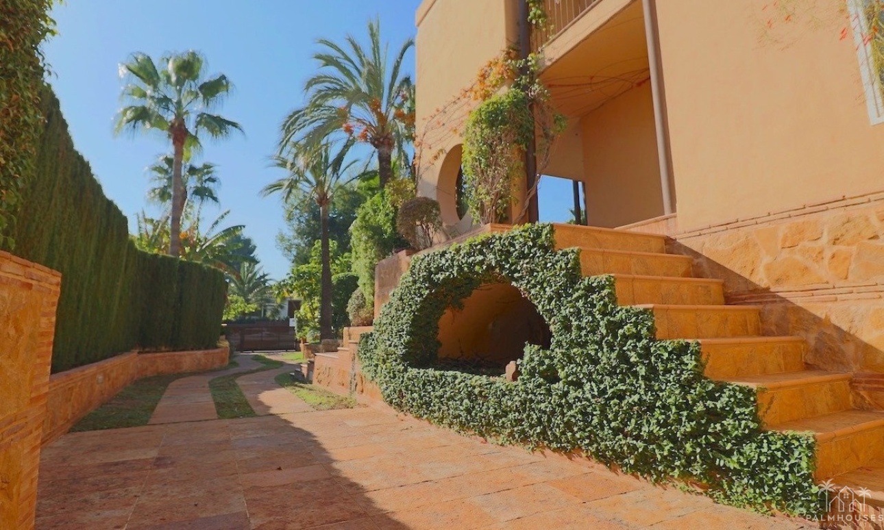 Revente - Villa - Benidorm - Benidorm Centro