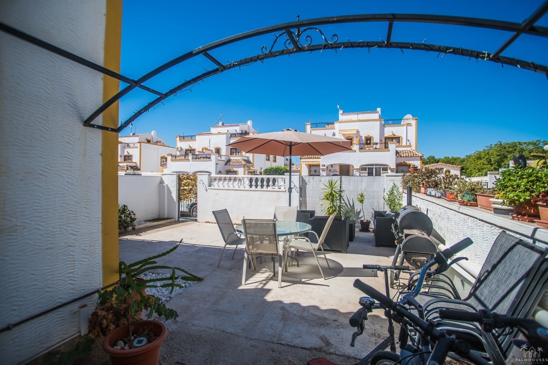 Revente - Villa - Benidorm - Urb Entre Naranjos