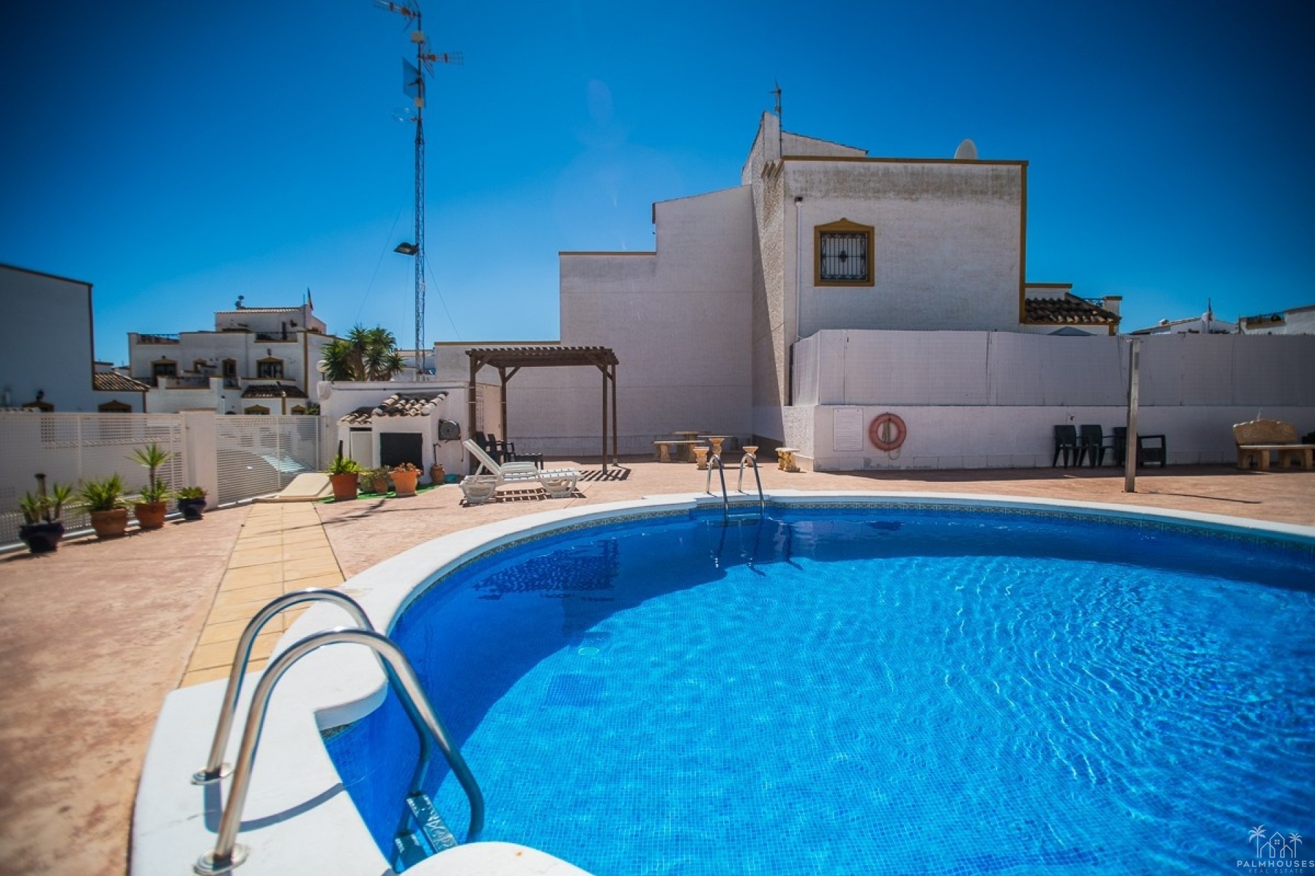 Revente - Villa - Benidorm - Urb Entre Naranjos