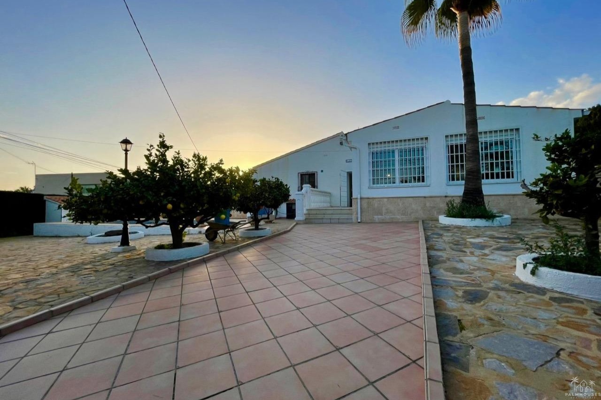 Revente - Villa - Benidorm - Urbanizaciones