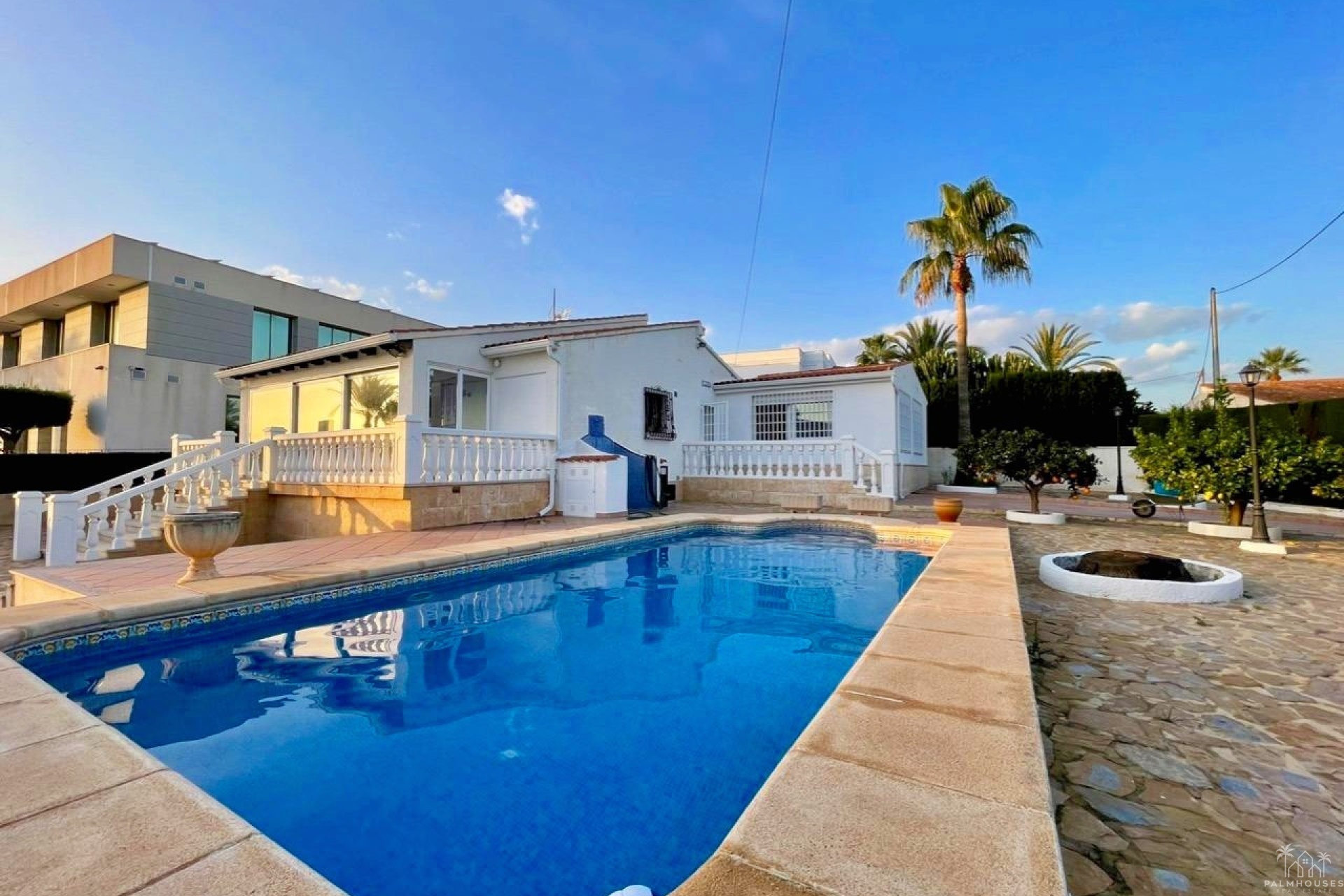 Revente - Villa - Benidorm - Urbanizaciones