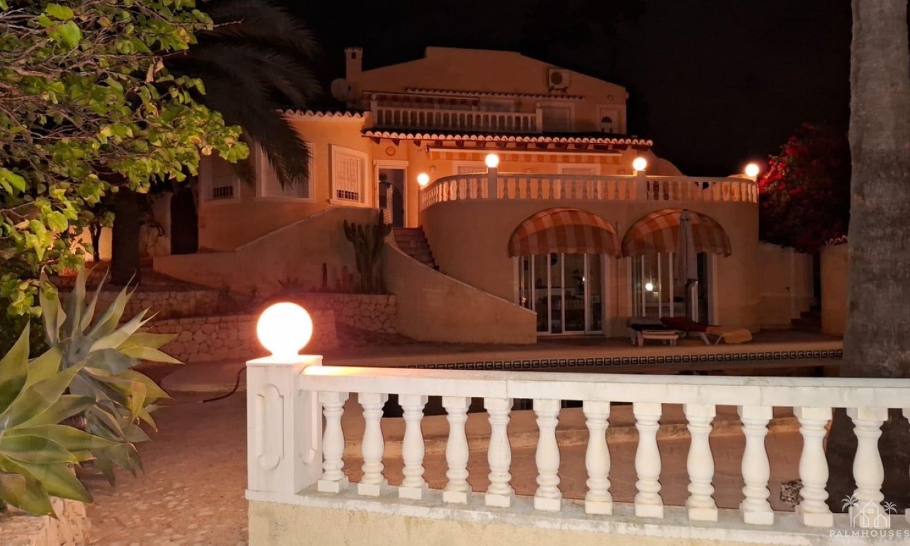 Revente - Villa - Benissa - Benissa Centro
