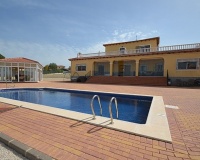 Revente - Villa - Campos del Río - Inland