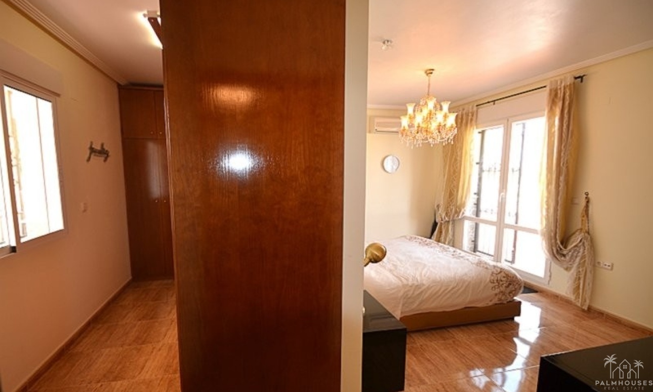 Revente - Villa - Campos del Río - Inland