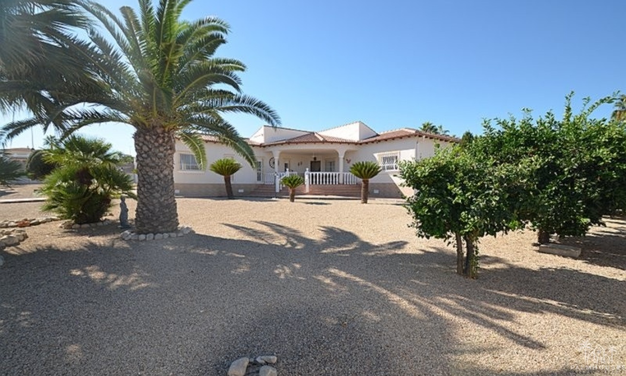 Revente - Villa - Campos del Río - Inland