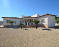 Revente - Villa - Campos del Río - Inland