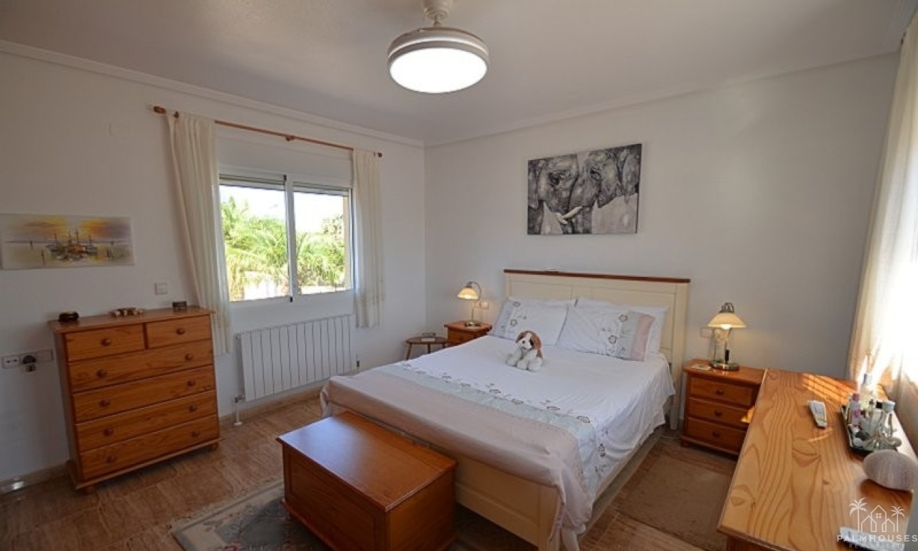 Revente - Villa - Campos del Río - Inland