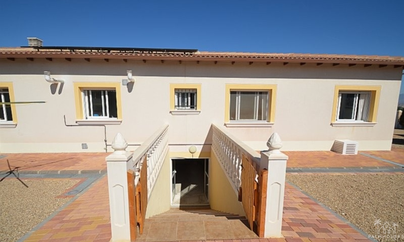 Revente - Villa - Campos del Río - Inland