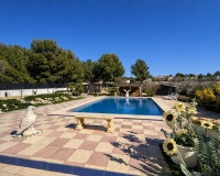 Revente - Villa - Castalla - Costa Blanca
