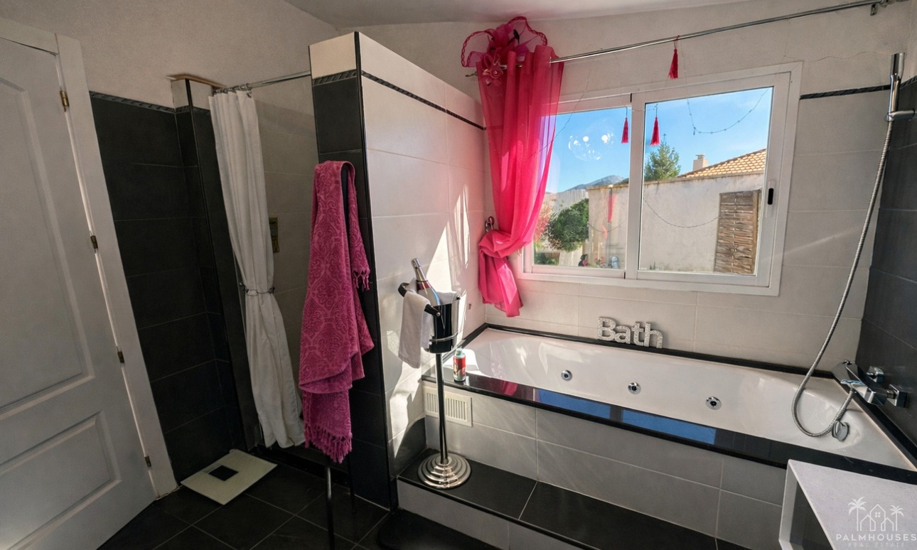 Revente - Villa - Castalla - Costa Blanca