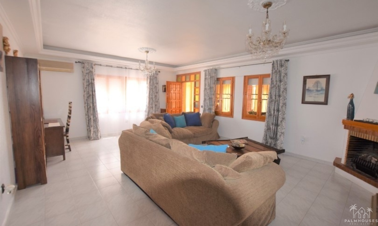 Revente - Villa - Ciudad Quesada - Pueblo bravo
