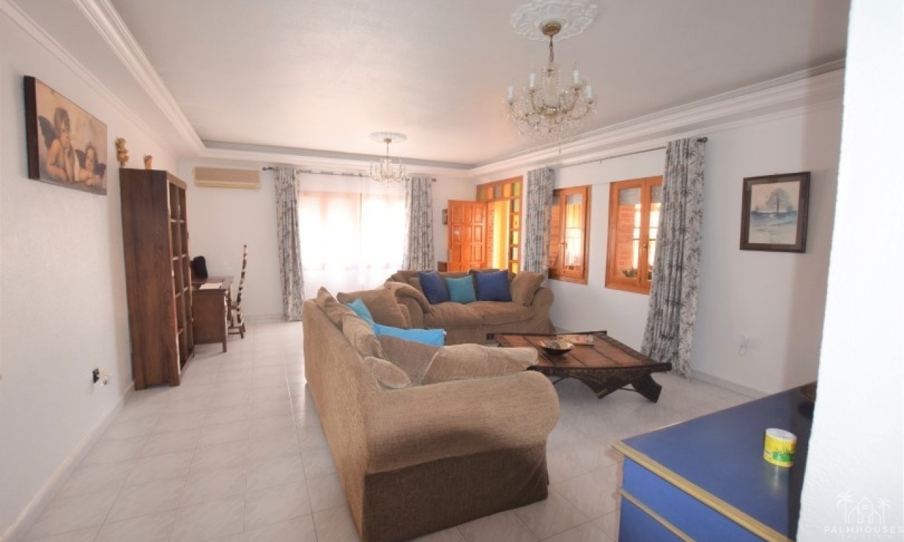 Revente - Villa - Ciudad Quesada - Pueblo bravo