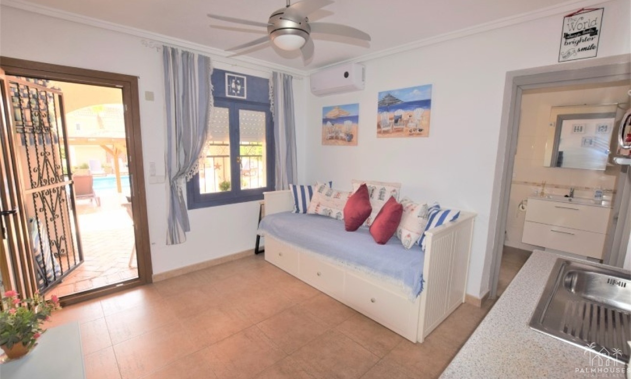 Revente - Villa - Ciudad Quesada - Pueblo bravo