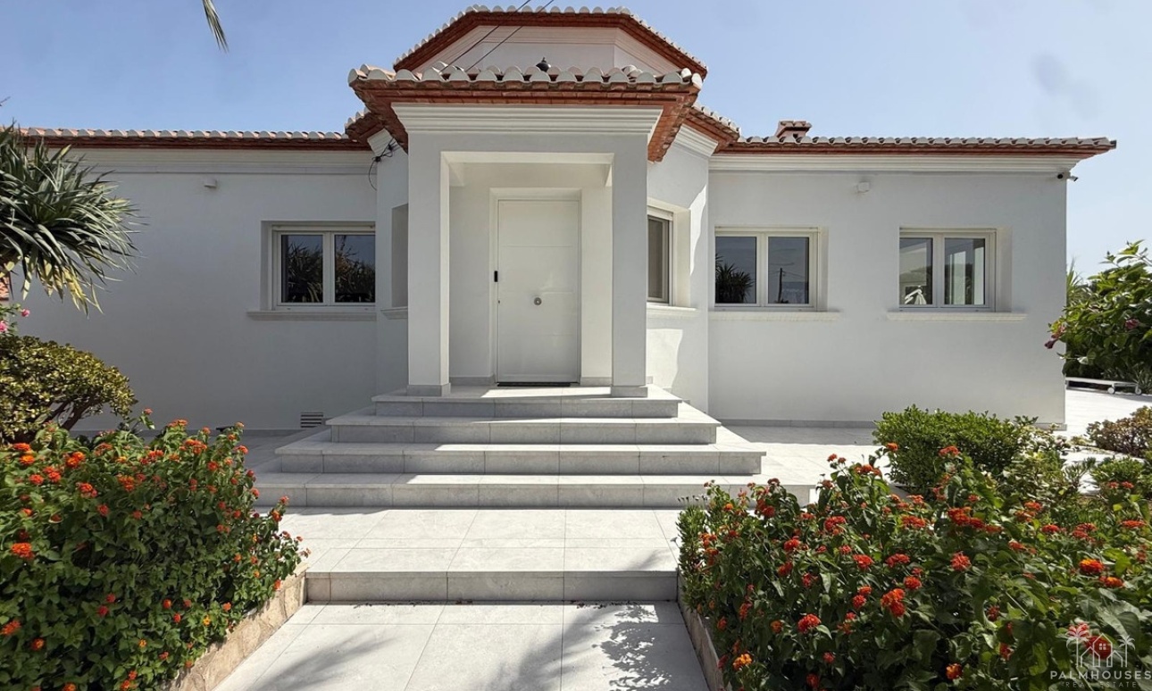 Revente - Villa - Denia - Denia Centro