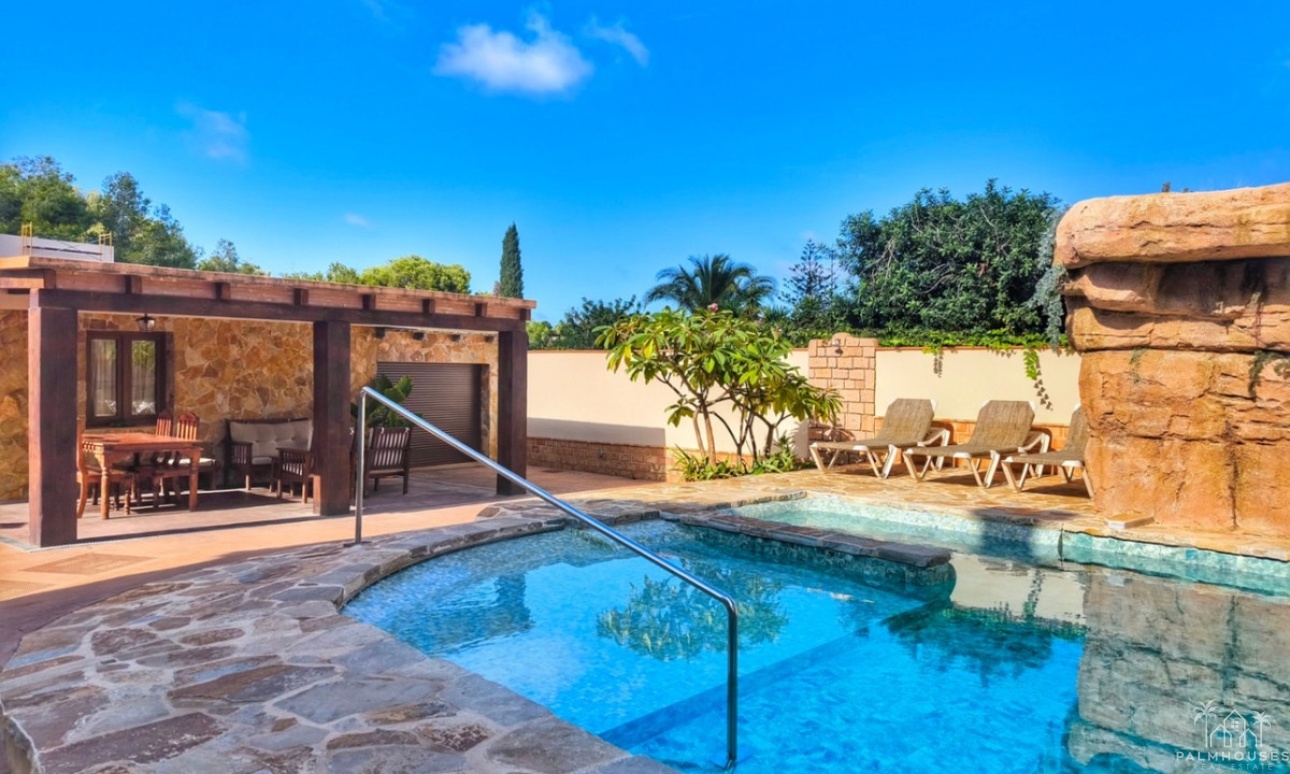 Revente - Villa - Denia - Denia Centro