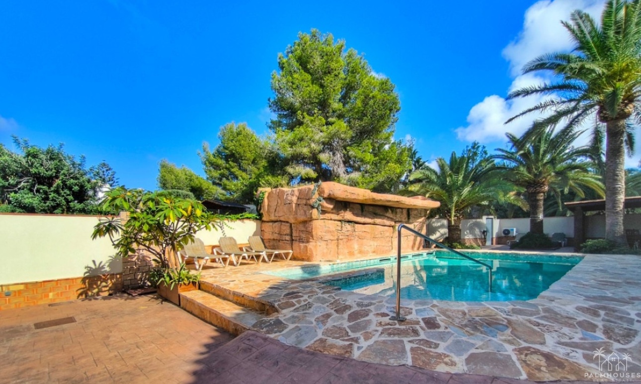 Revente - Villa - Denia - Denia Centro