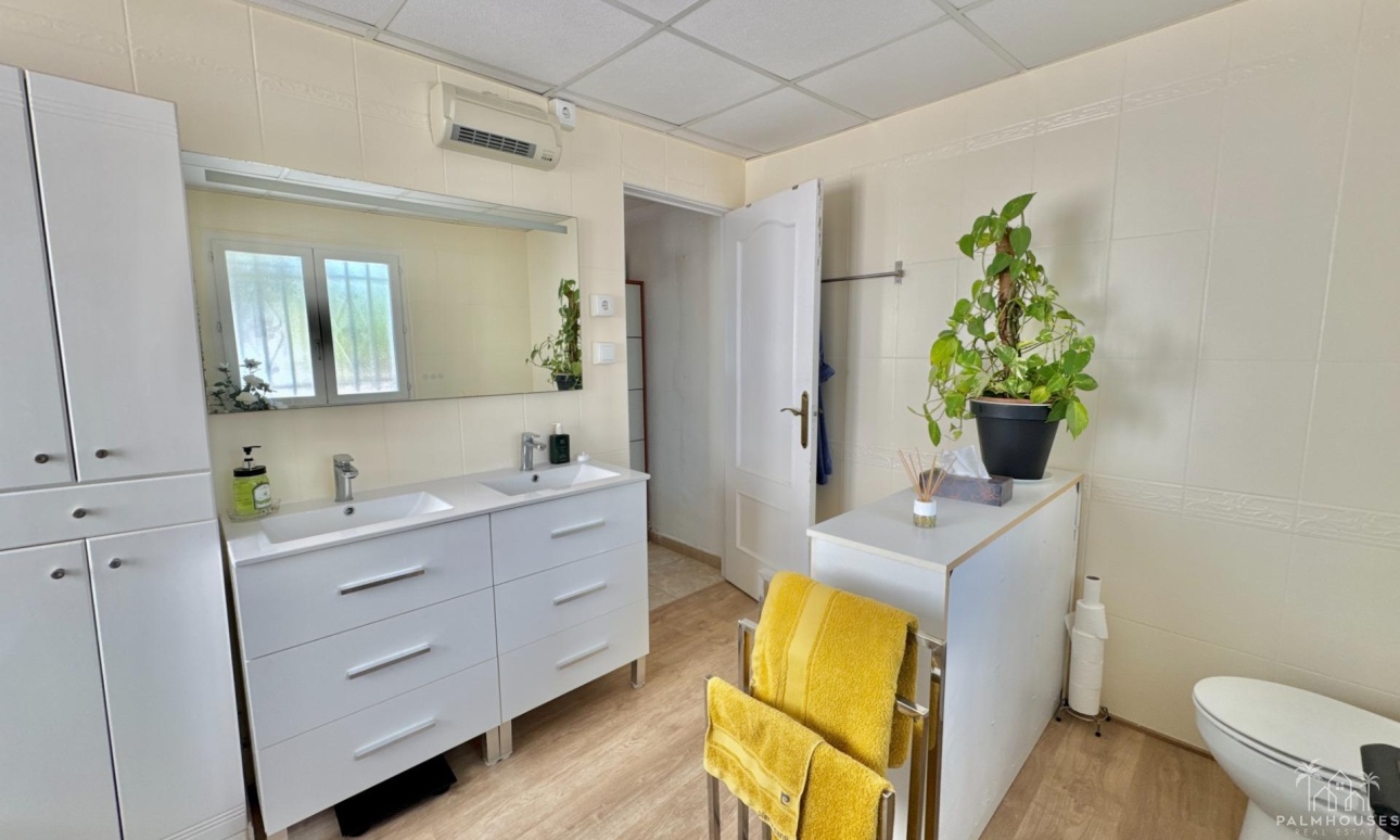 Revente - Villa - Dolores - Comunidad Valenciana
