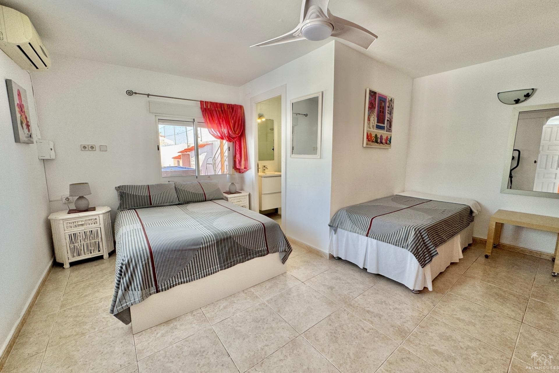 Revente - Villa - Dolores - Comunidad Valenciana