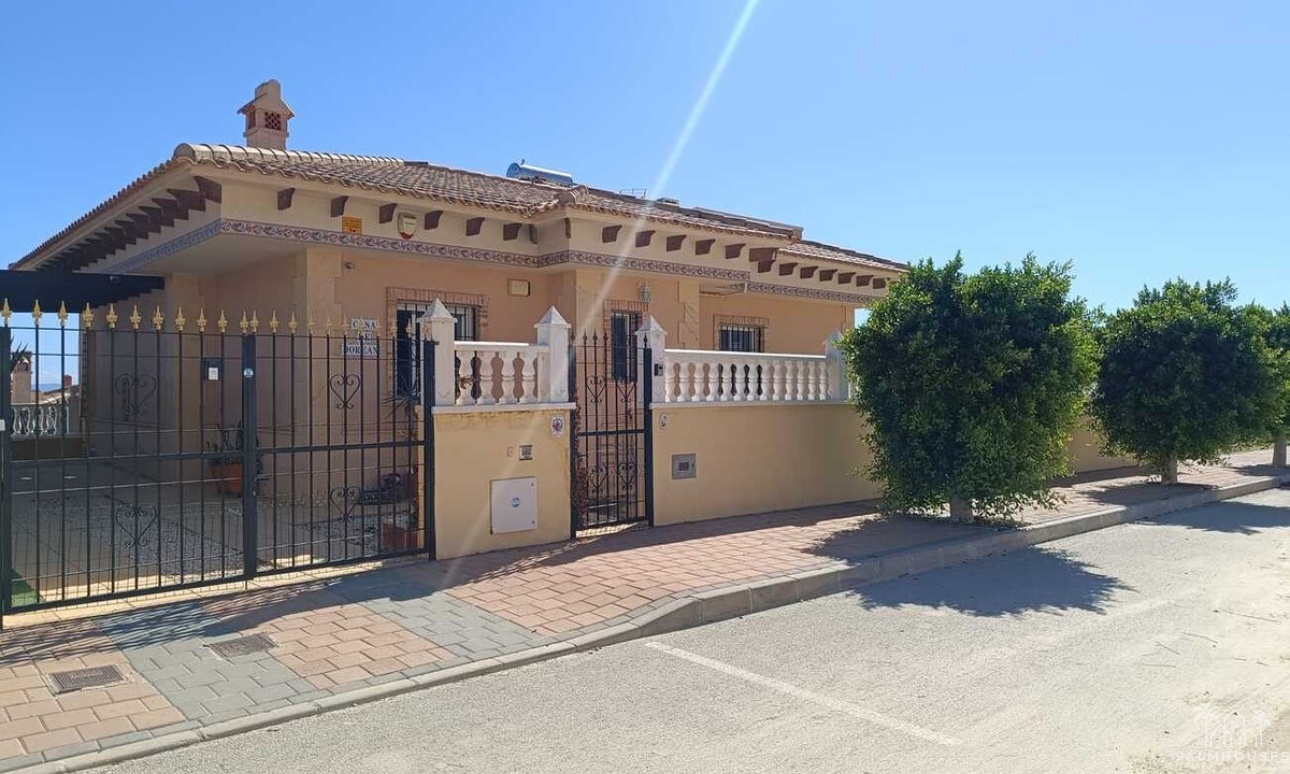 Revente - Villa - Fortuna - Fortuna Centro