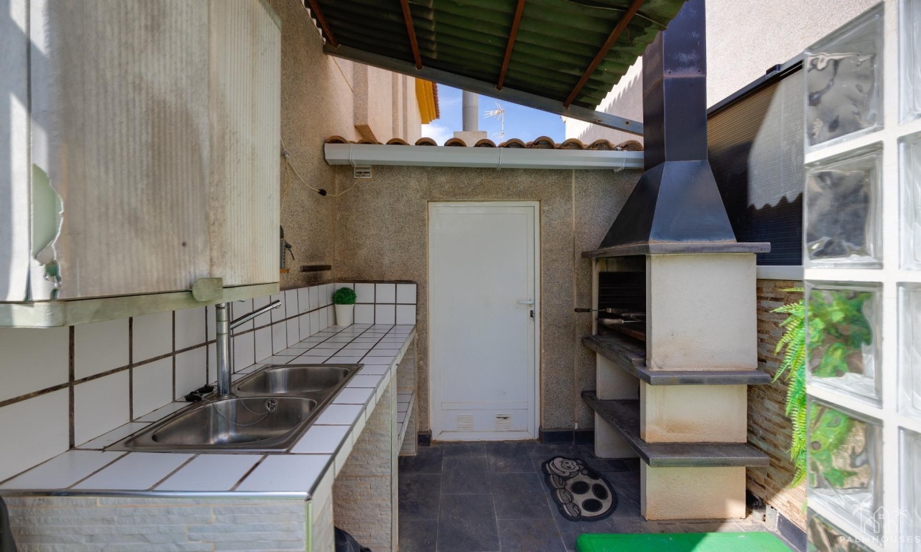Revente - Villa - Los Montesinos - La Herada