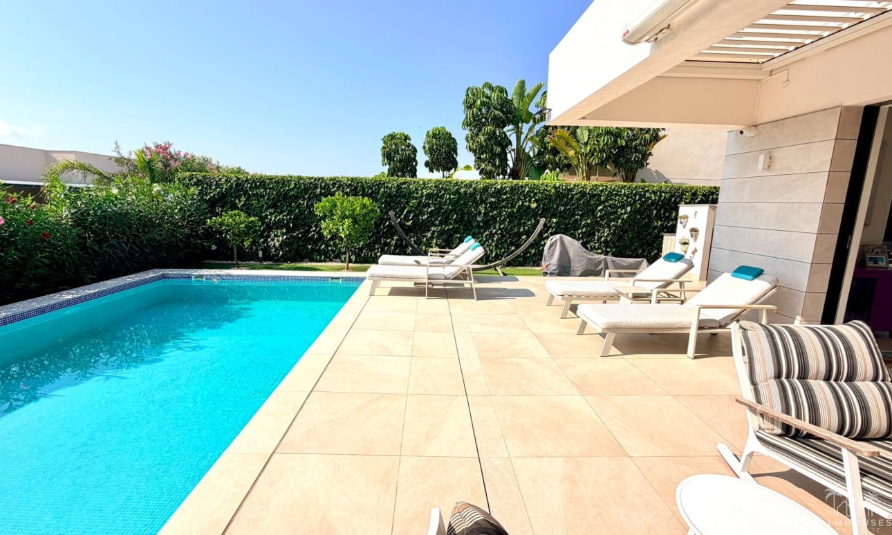 Revente - Villa - Los Montesinos - La Herada