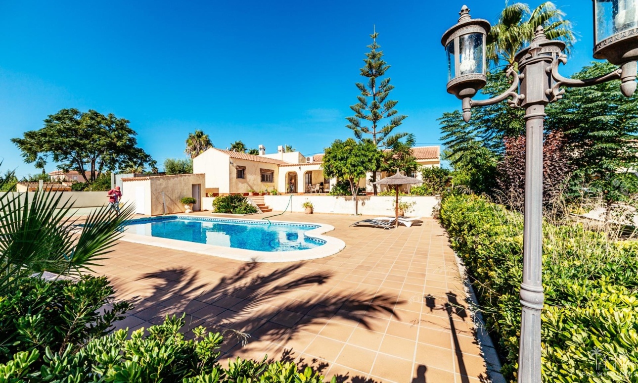 Revente - Villa - Los Montesinos - Montesinos  Los