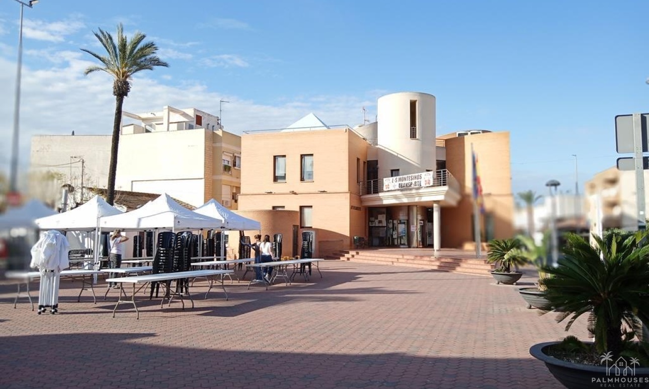Revente - Villa - Los Montesinos - PUEBLO CENTRO