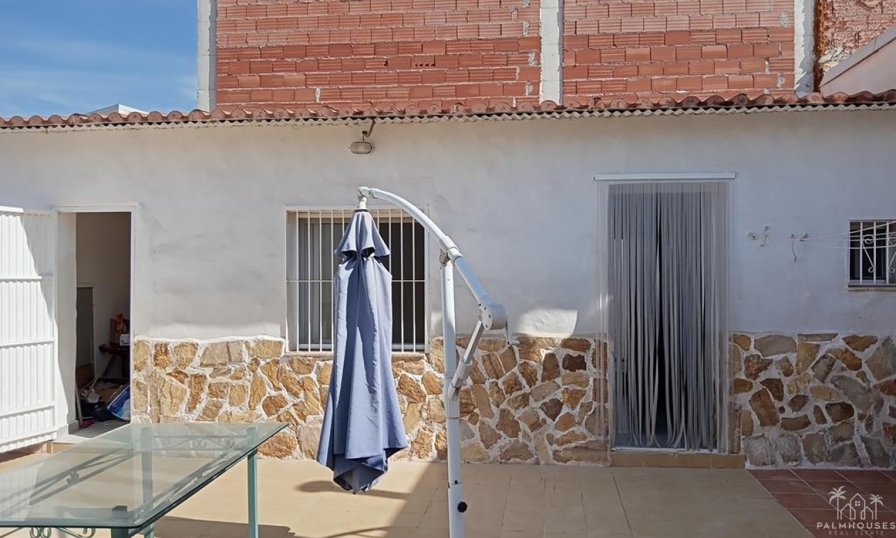 Revente - Villa - Los Montesinos - PUEBLO CENTRO