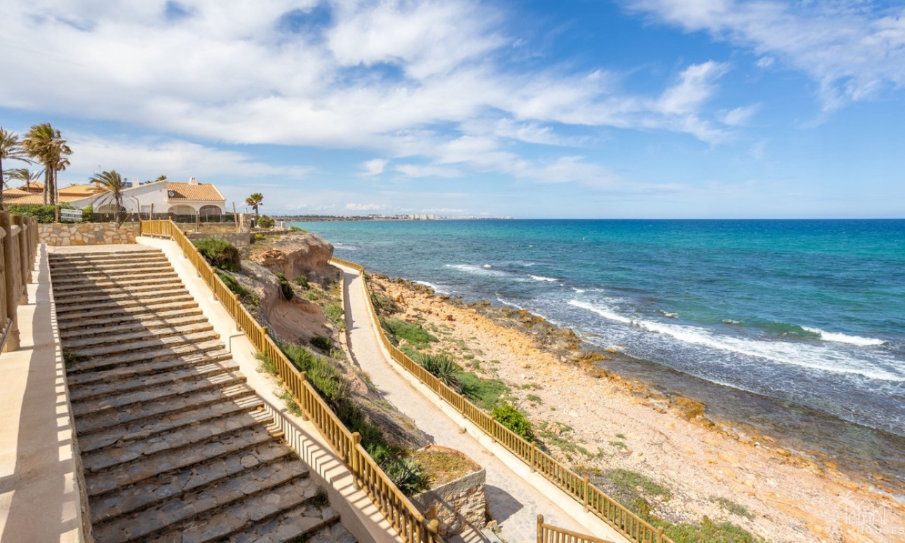Revente - Villa - Orihuela - Cabo Roig