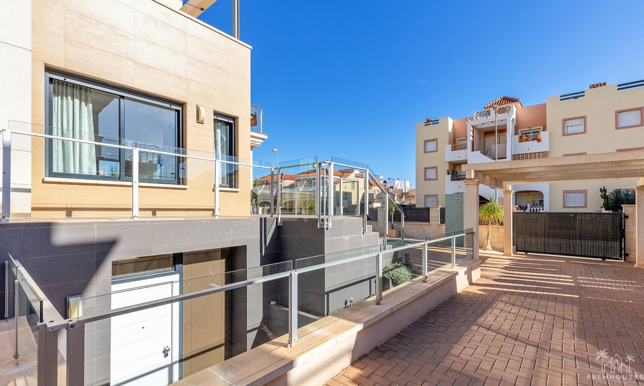 Revente - Villa - Orihuela Costa - Costa Blanca