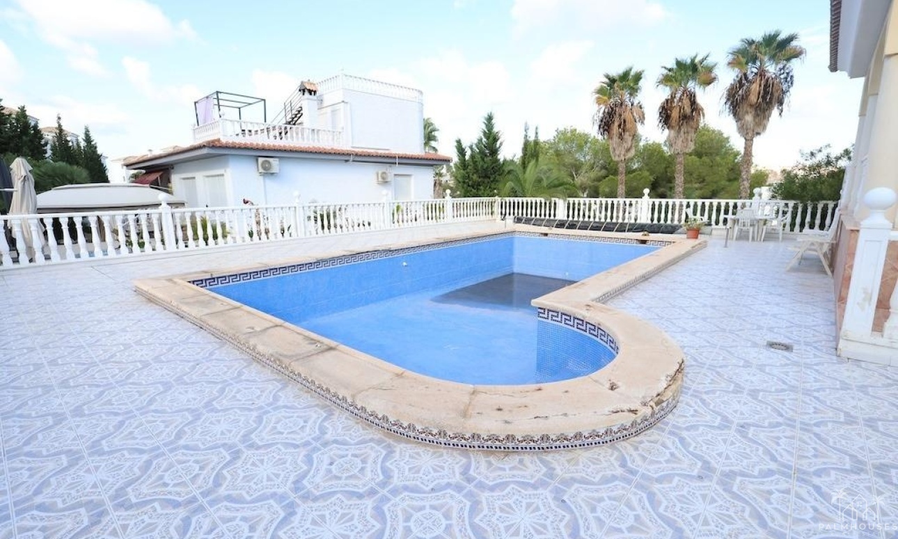 Revente - Villa - Orihuela Costa - Costa Blanca