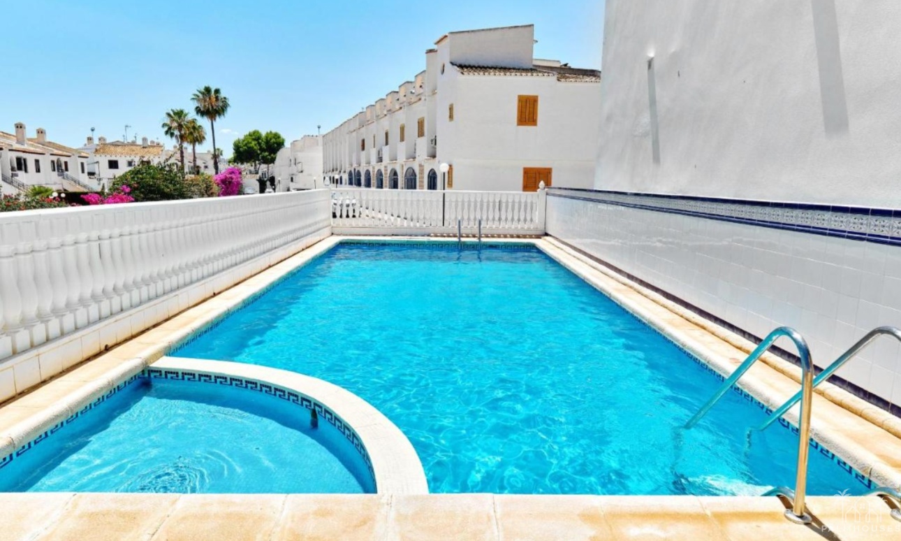 Revente - Villa - Orihuela Costa - Costa Blanca