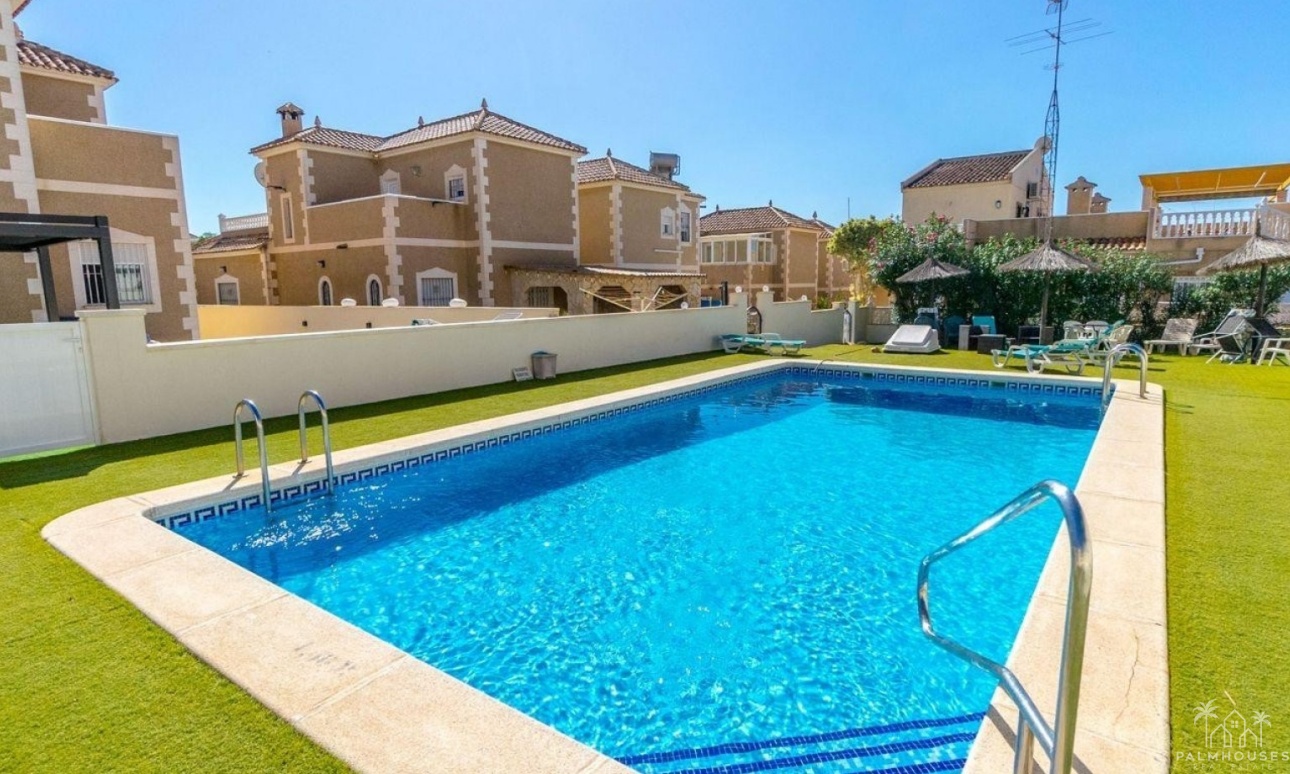 Revente - Villa - Orihuela Costa - Costa Blanca