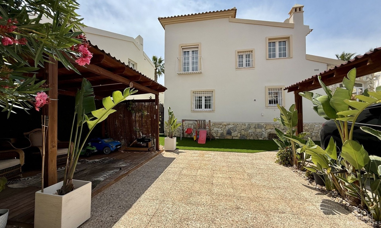 Revente - Villa - Orihuela Costa - Costa Blanca