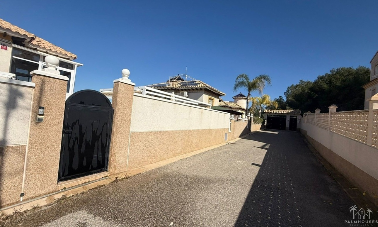 Revente - Villa - Orihuela Costa - Costa Blanca