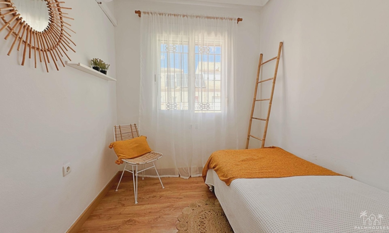 Revente - Villa - Orihuela Costa - La Zenia