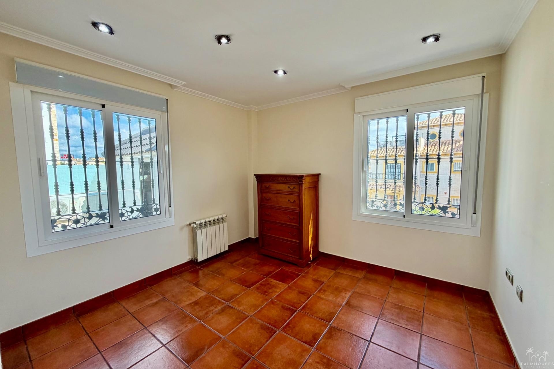 Revente - Villa - Orihuela Costa - La Zenia