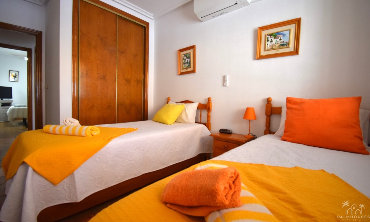 Revente - Villa - Orihuela Costa - La Zenia