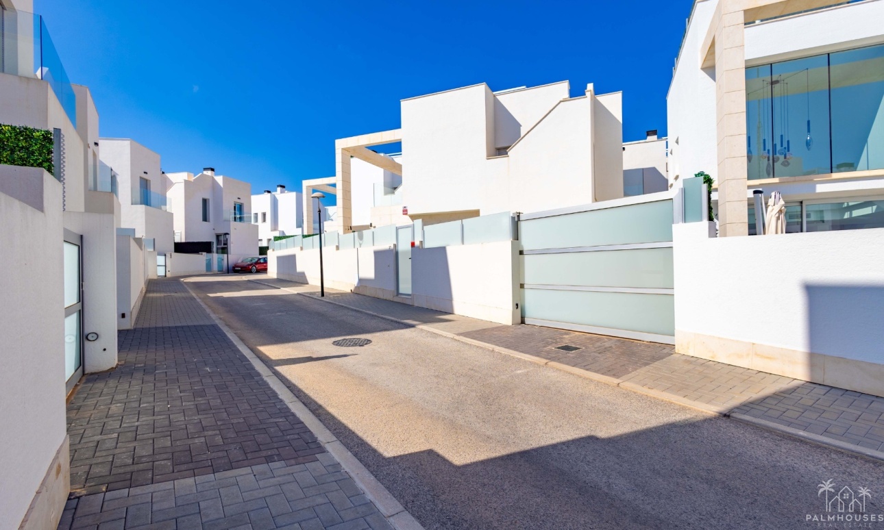 Revente - Villa - Orihuela Costa - Lomas de Cabo Roig