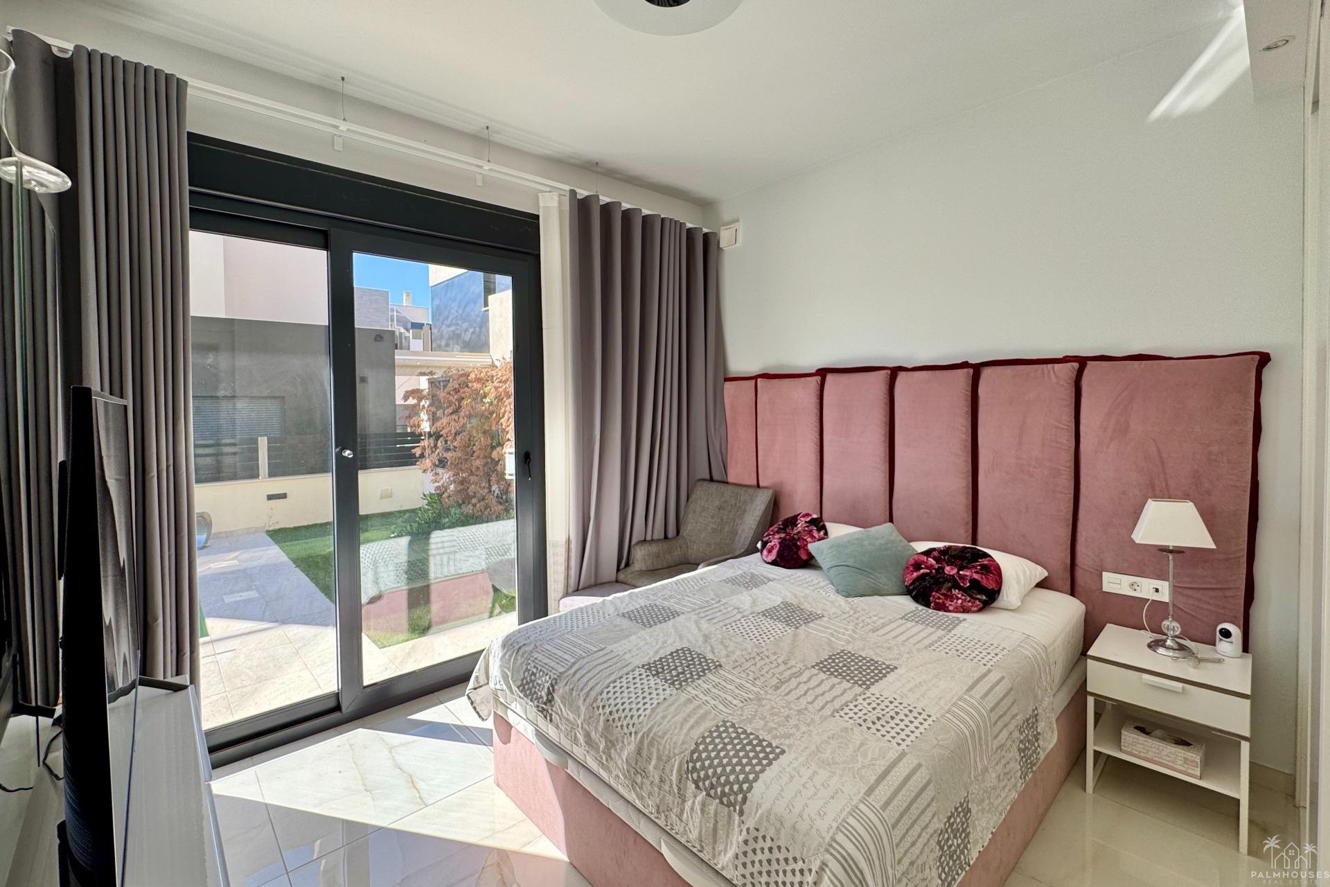 Revente - Villa - Orihuela Costa - Lomas de Cabo Roig