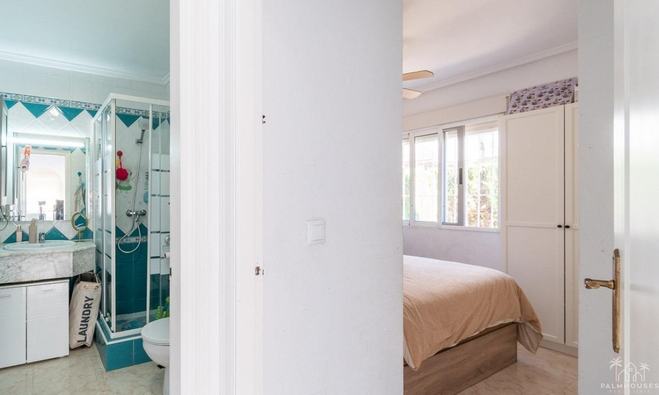 Revente - Villa - Orihuela Costa - Punta Prima